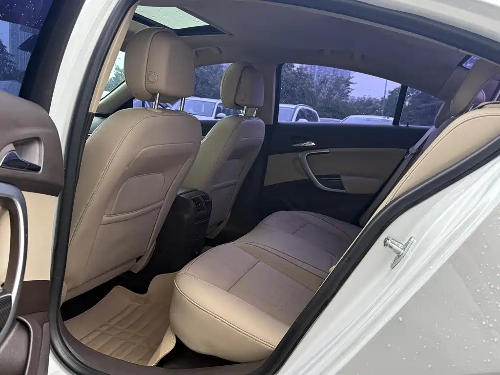 Buick Regal 2015 — фото 17