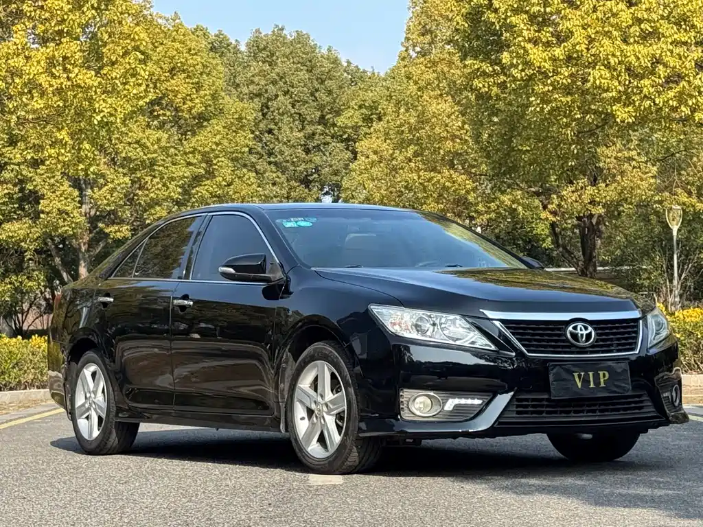 Toyota Camry 2013 — фото 3