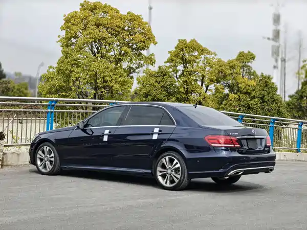 Mercedes-Benz E-Class 2015