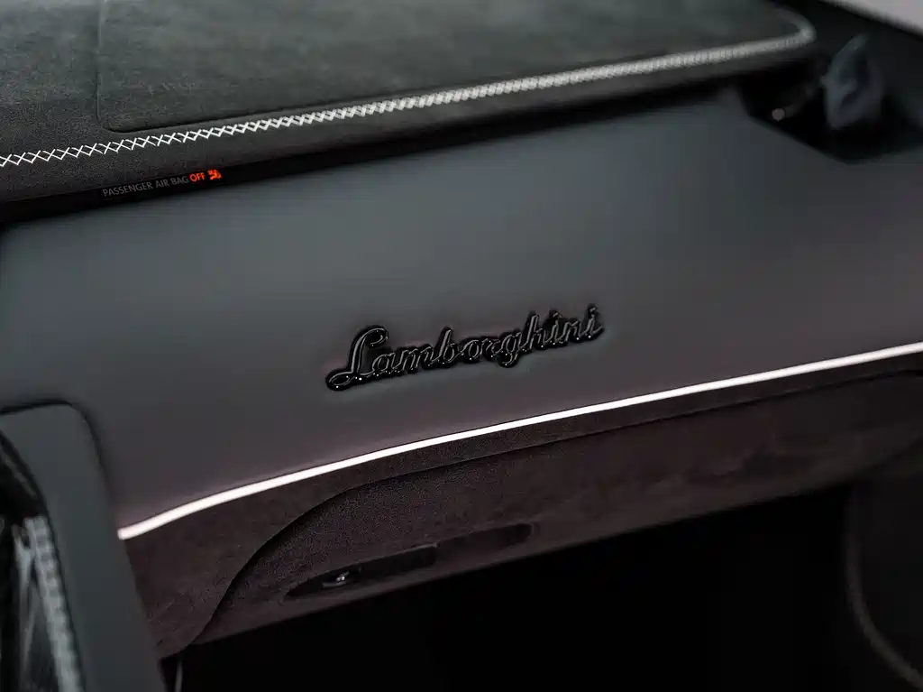 Lamborghini Aventador 2012 — фото 33