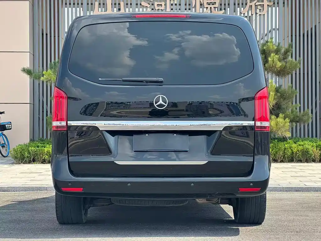 Mercedes-Benz V-Class 2017 — фото 4