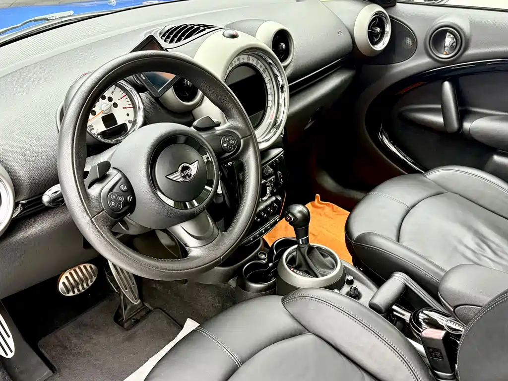 MINI Countryman 2012 — фото 23