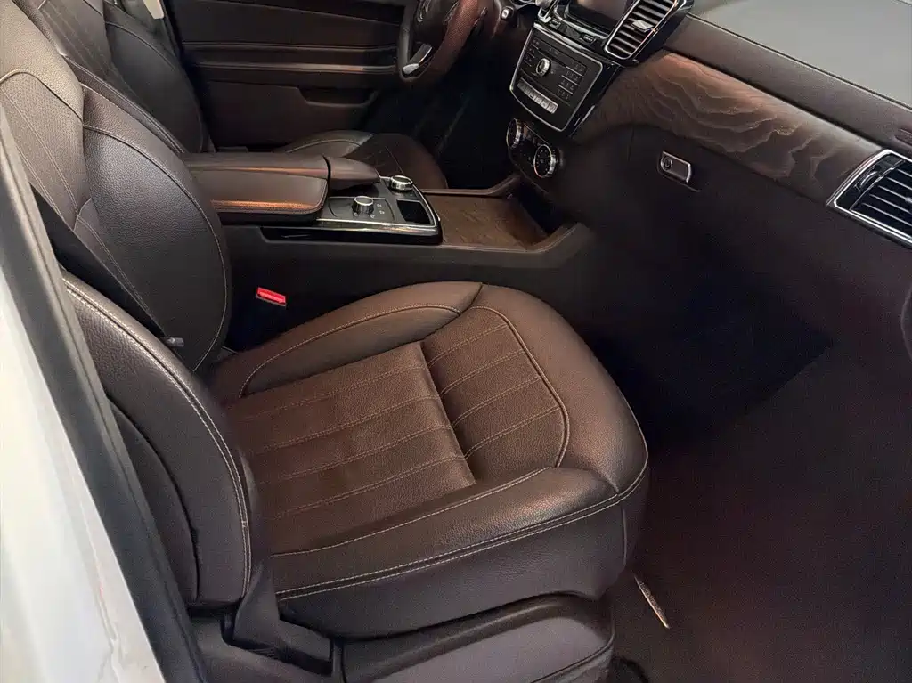 Mercedes-Benz GLE 2017 — фото 13