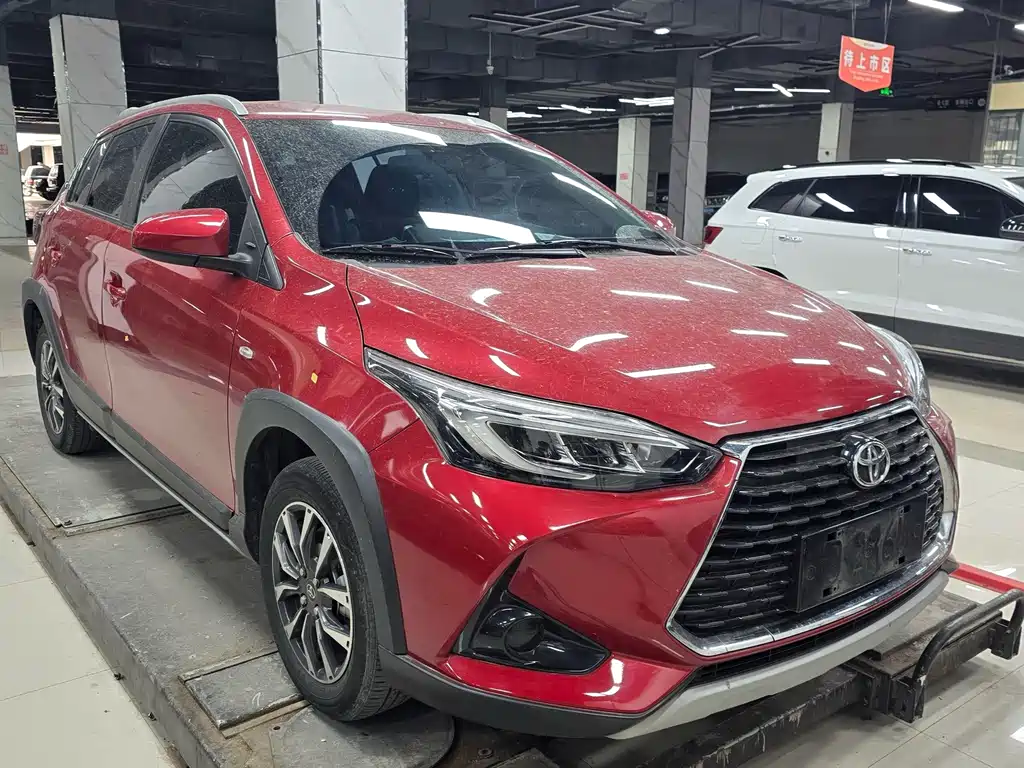 Toyota Yaris L 2022 — фото 2