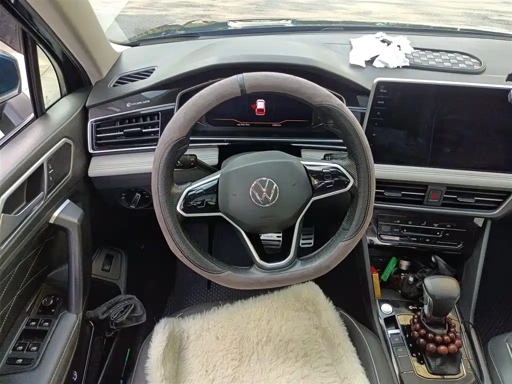 Volkswagen Tiguan L 2022 — фото 3
