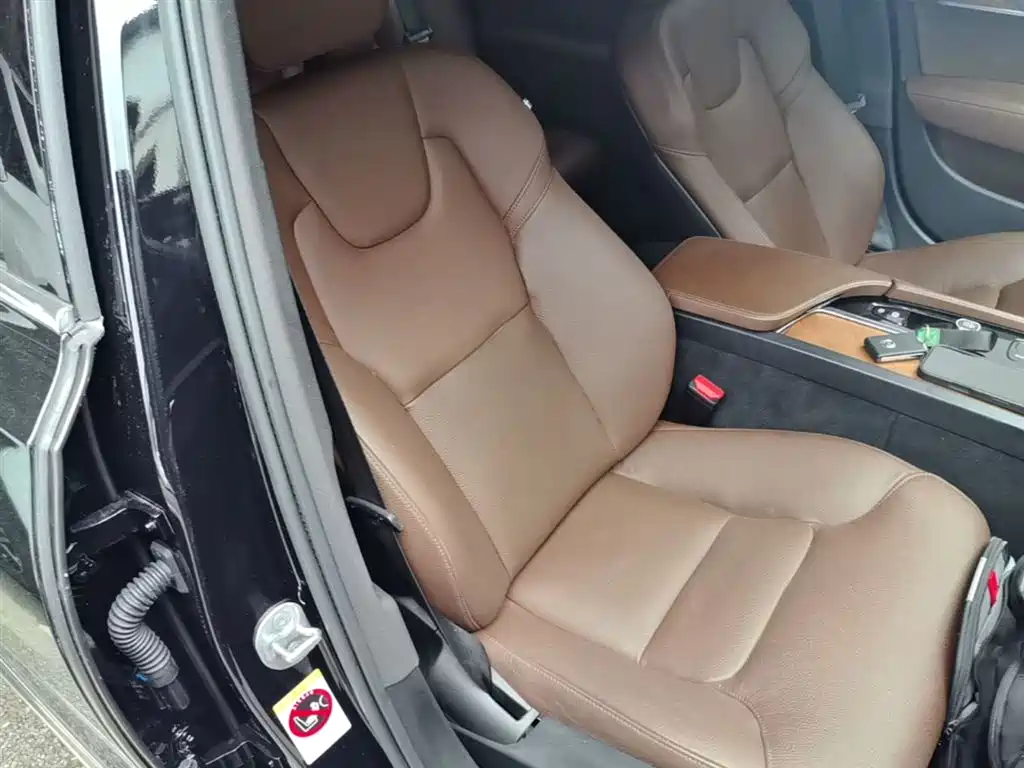 Volvo S90 2023 — фото 25