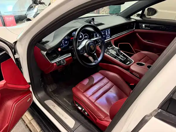 Porsche Panamera 2020