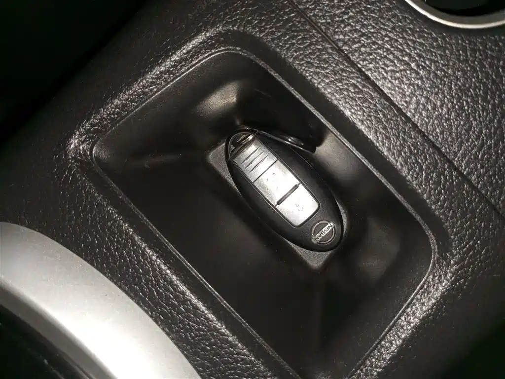 Nissan Tiida 2018 — фото 9