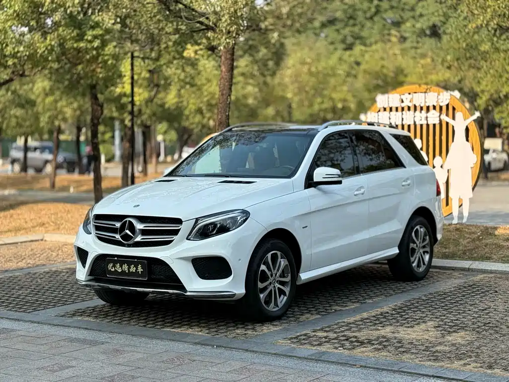 Mercedes-Benz GLE 2018 — фото 1