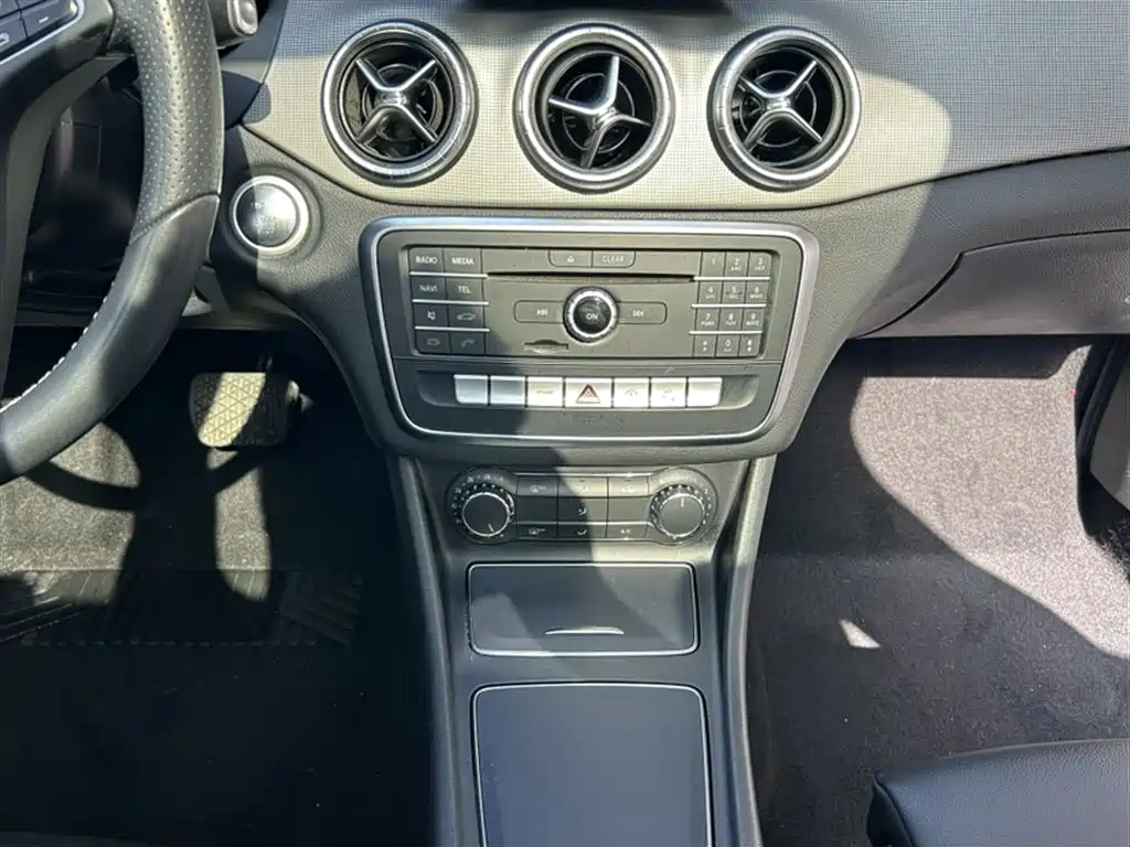 Mercedes-Benz CLA 2017 — фото 14