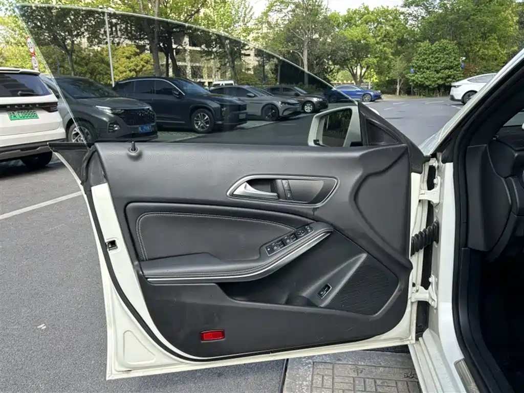 Mercedes-Benz CLA 2017 — фото 13