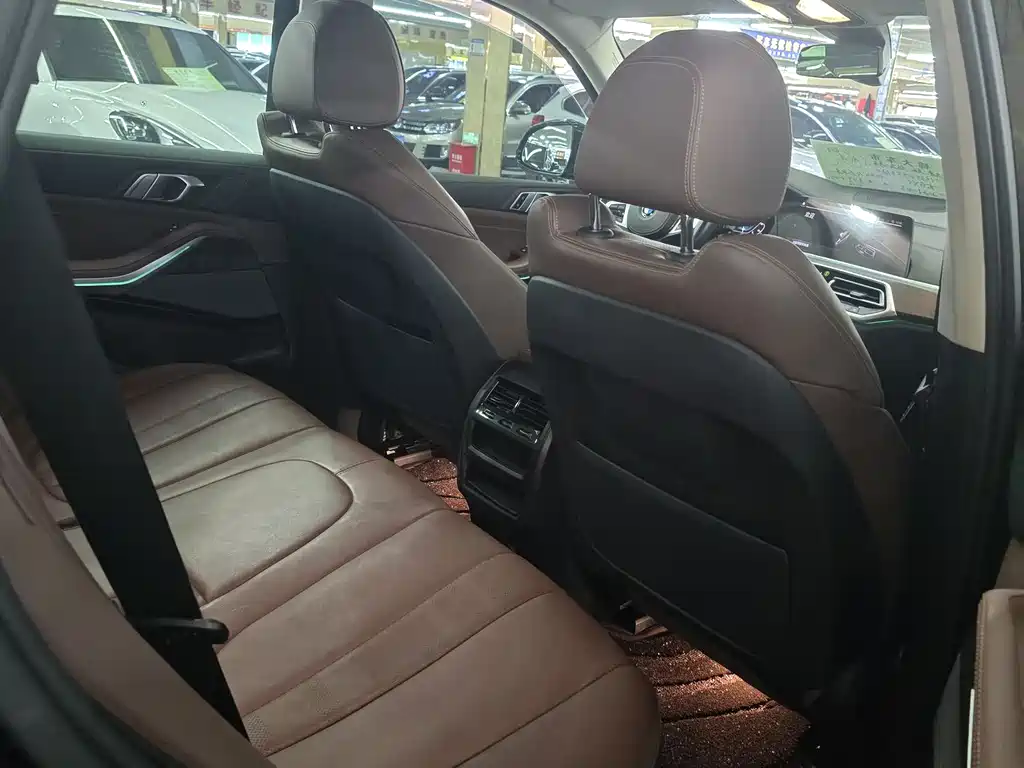 BMW X5 New Energy 2021 — фото 12