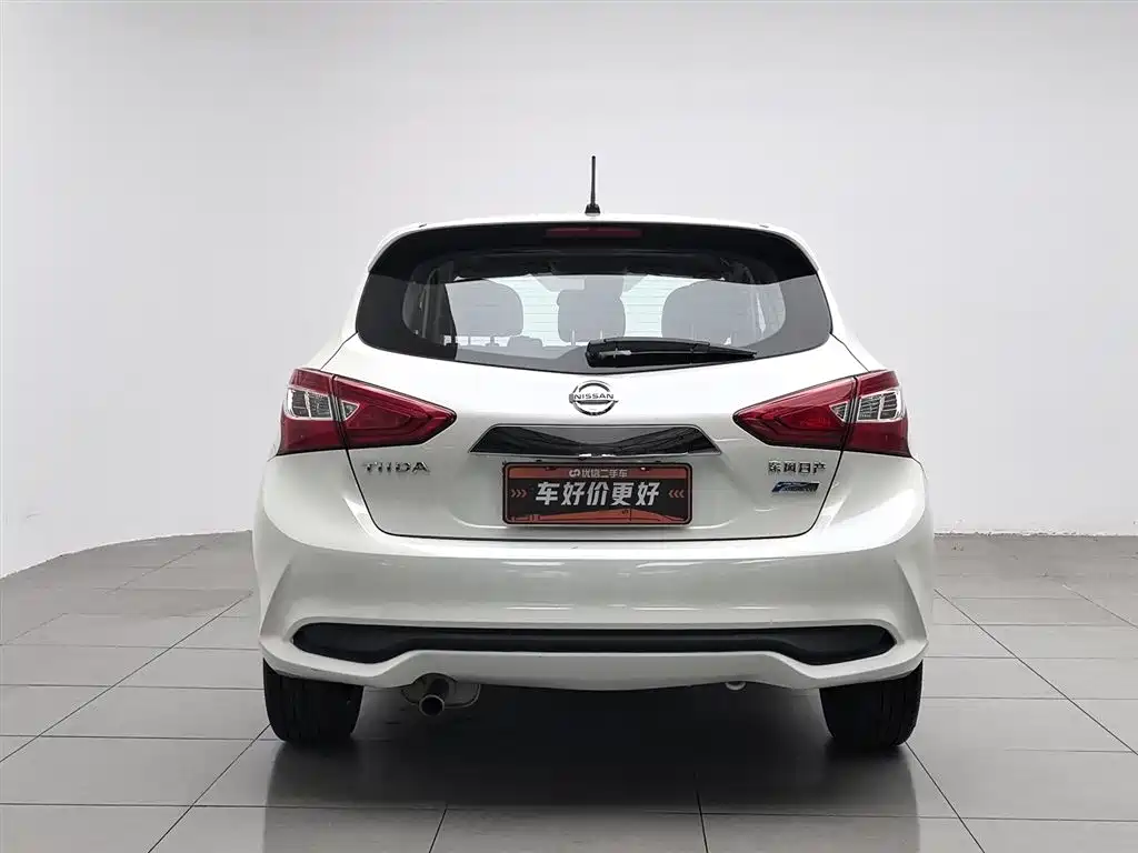 Nissan Tiida 2016 — фото 4