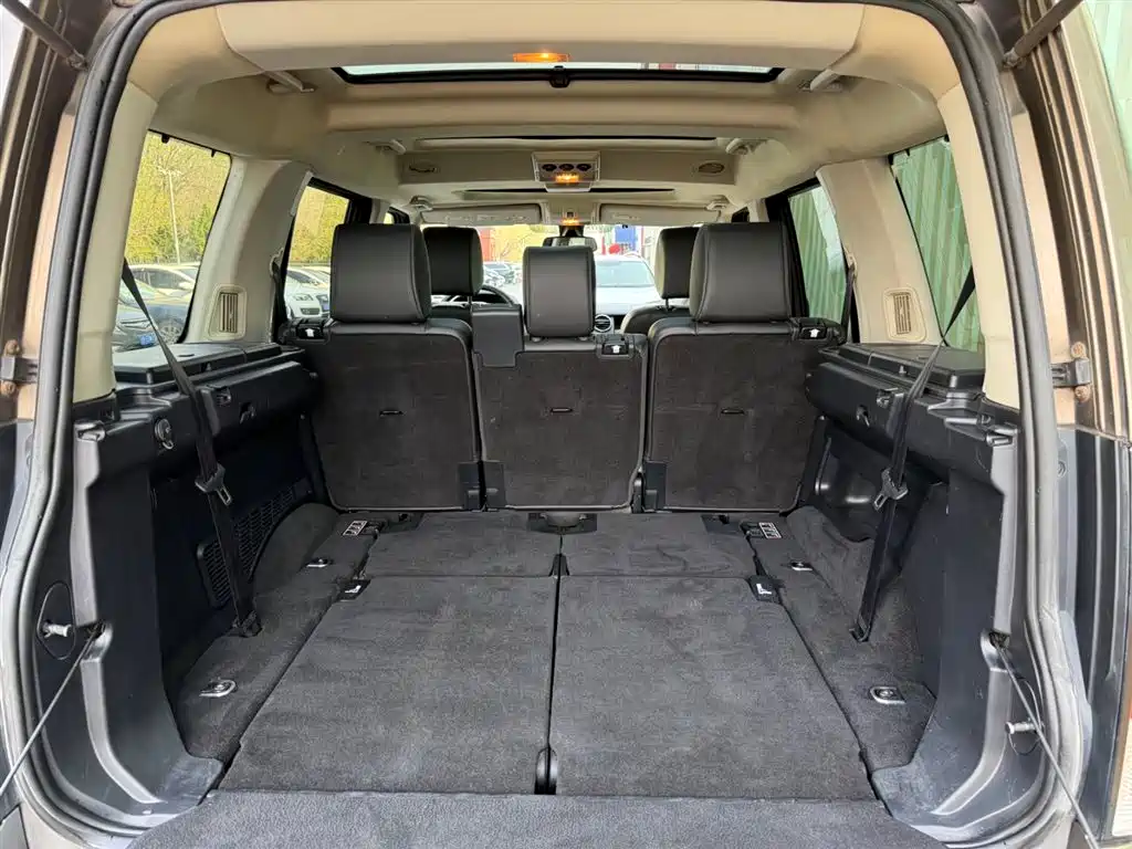 Land Rover Discovery 2012 — фото 12