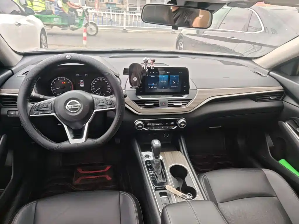 Nissan Teana 2022 — фото 10