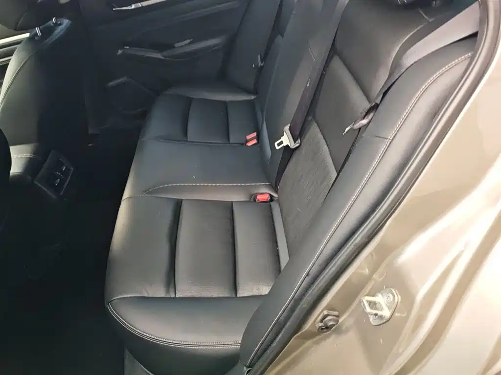 Nissan Teana 2023 — фото 17