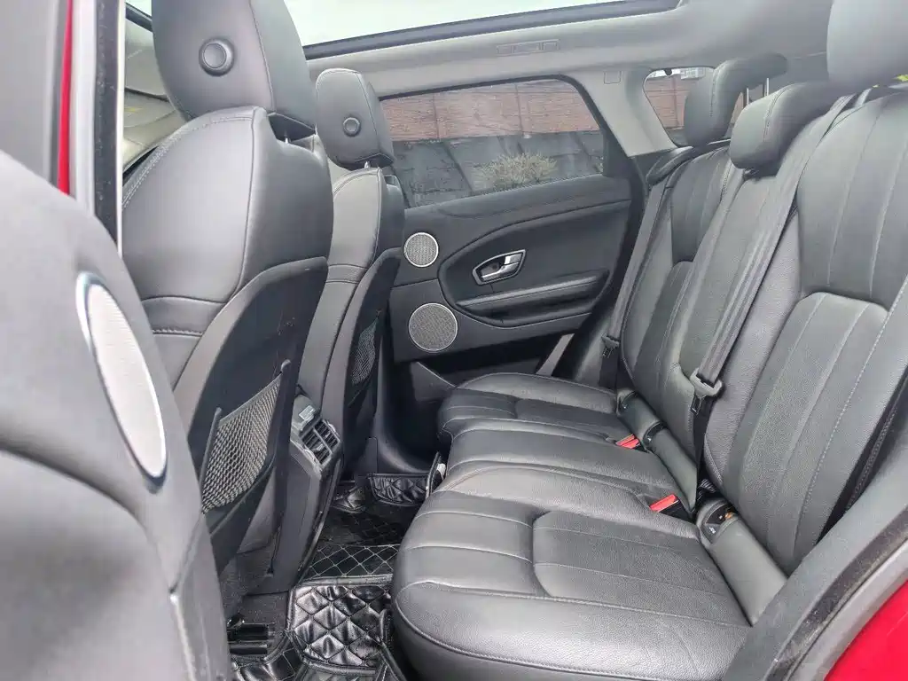 Land Rover Evoque 2018 — фото 21