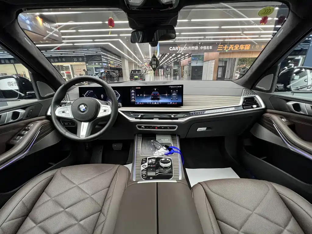BMW X5 2025 — фото 10