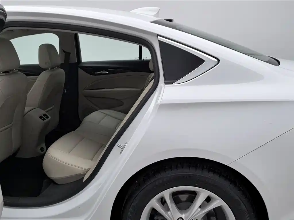 Buick Regal 2021 — фото 15