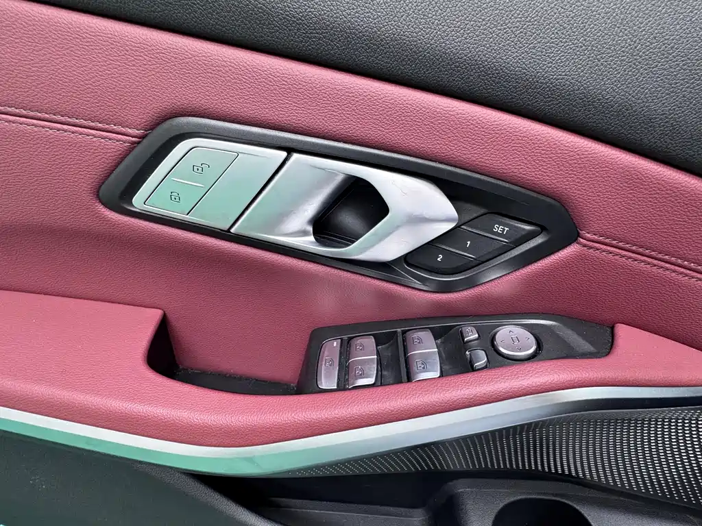 BMW 3 Series 2021 — фото 18
