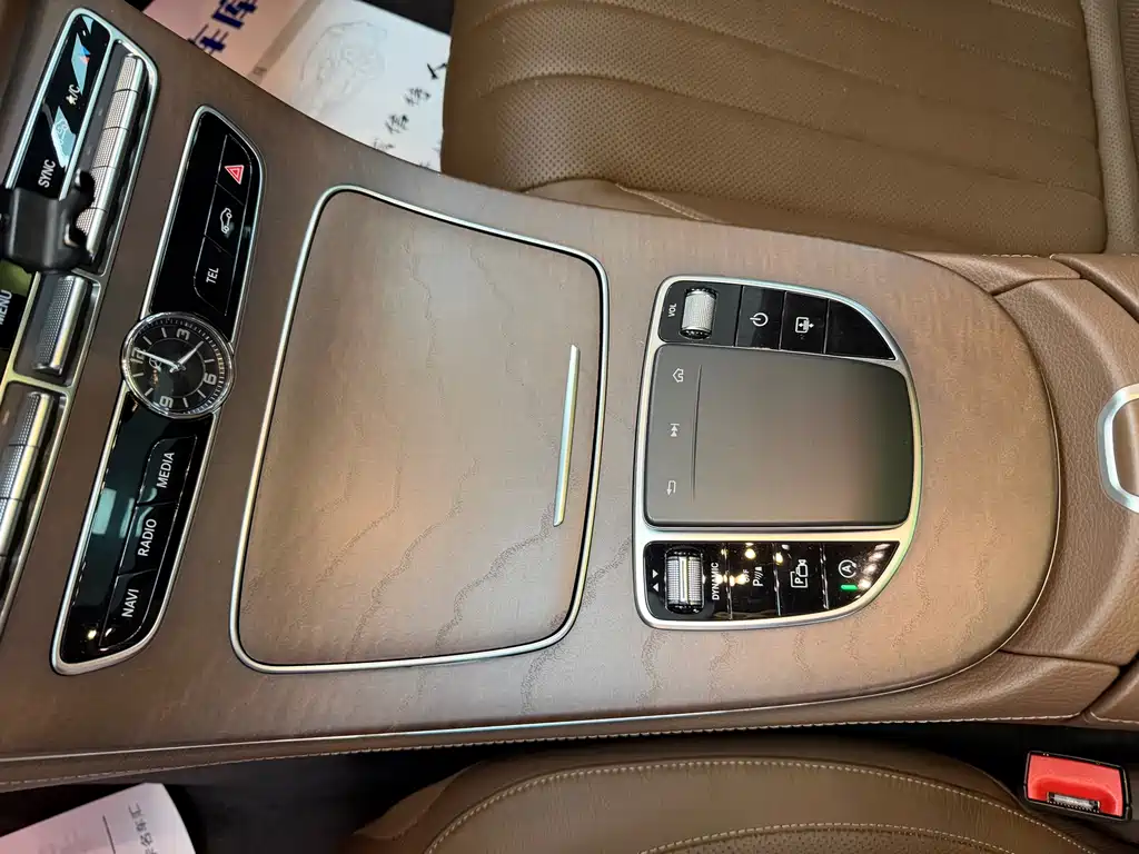 Mercedes-Benz E-Class 2020 — фото 10