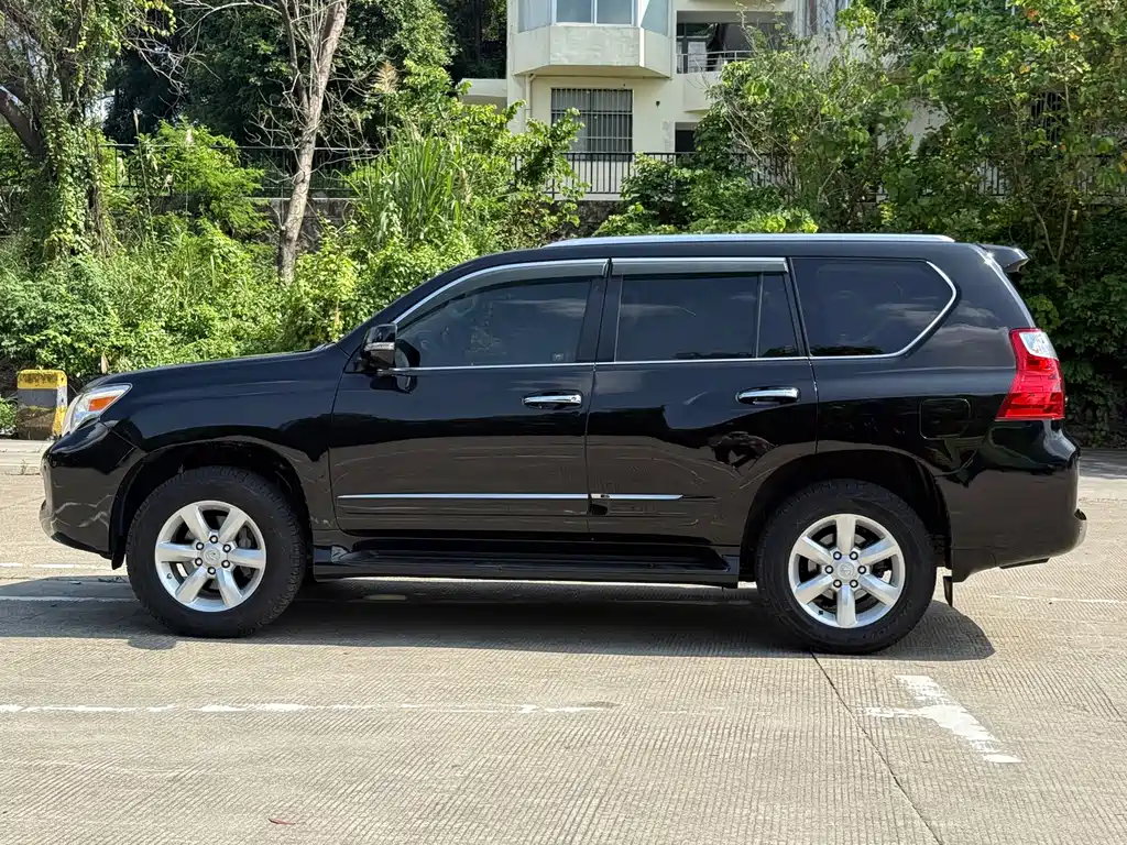 Lexus GX 2012 — фото 3