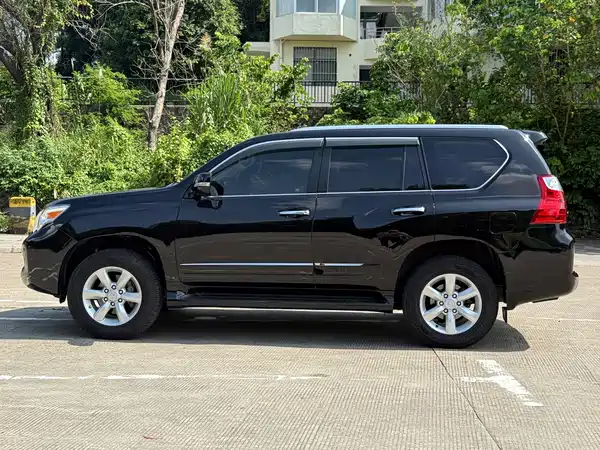 Lexus GX 2012