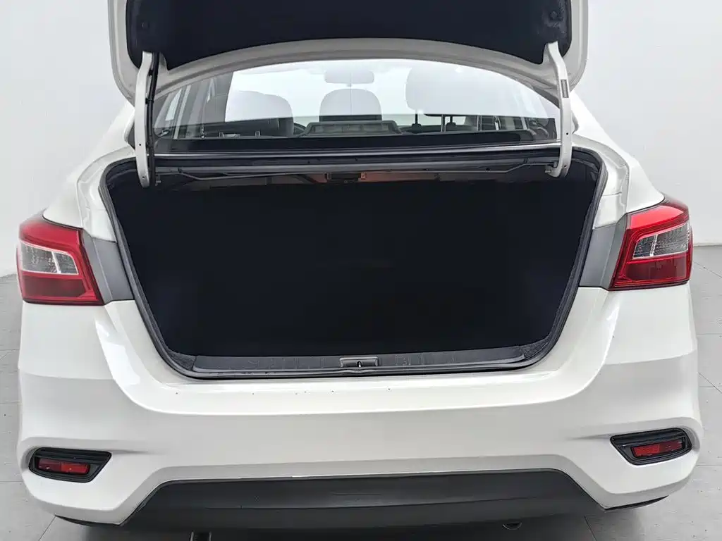 Nissan Sylphy 2016 — фото 16
