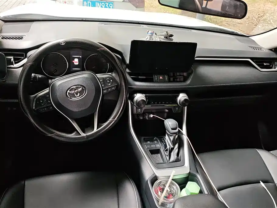 Toyota Wildlander 2025 — фото 12