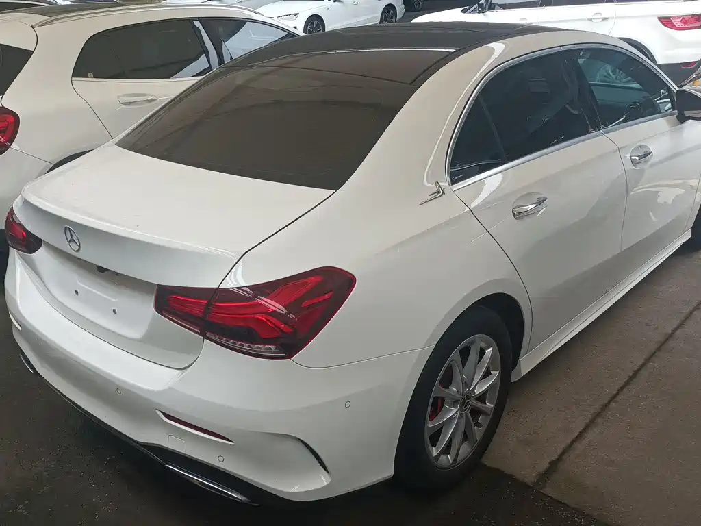 Mercedes-Benz A-Class 2020 — фото 15
