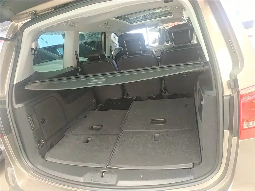 Volkswagen Sharan 2015 — фото 19