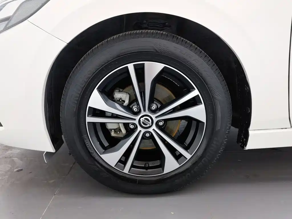 Nissan Sylphy 2021 — фото 17