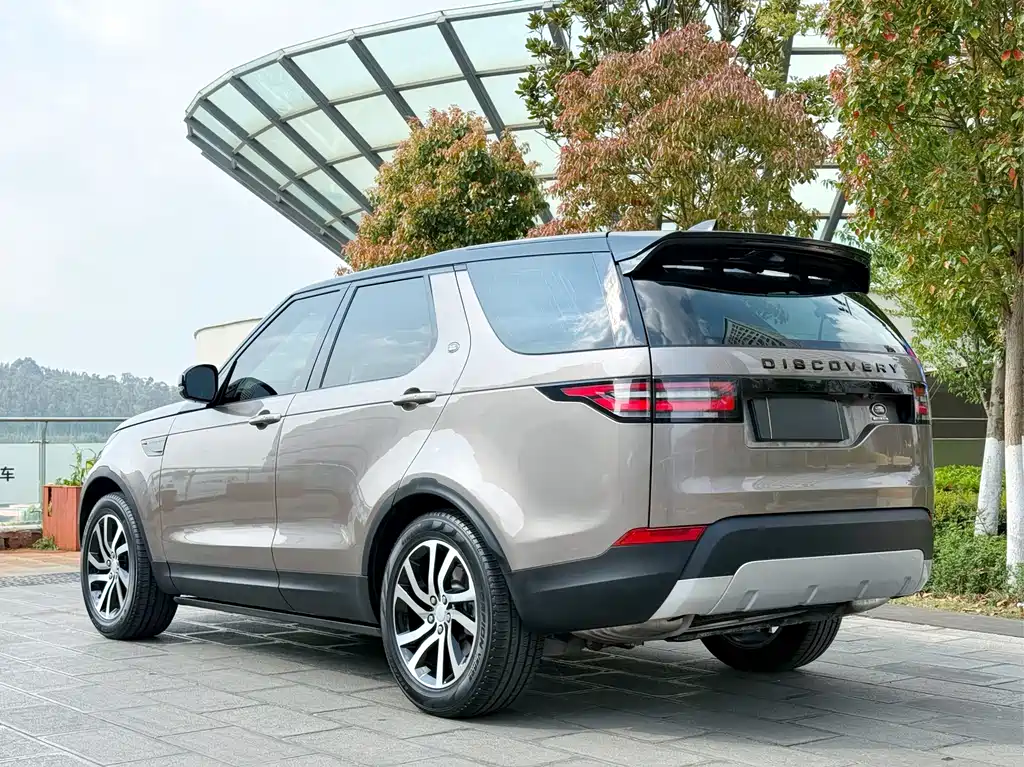 Land Rover Discovery 2018 — фото 4