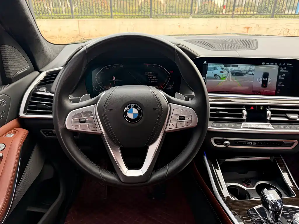 BMW X7 2023 — фото 12