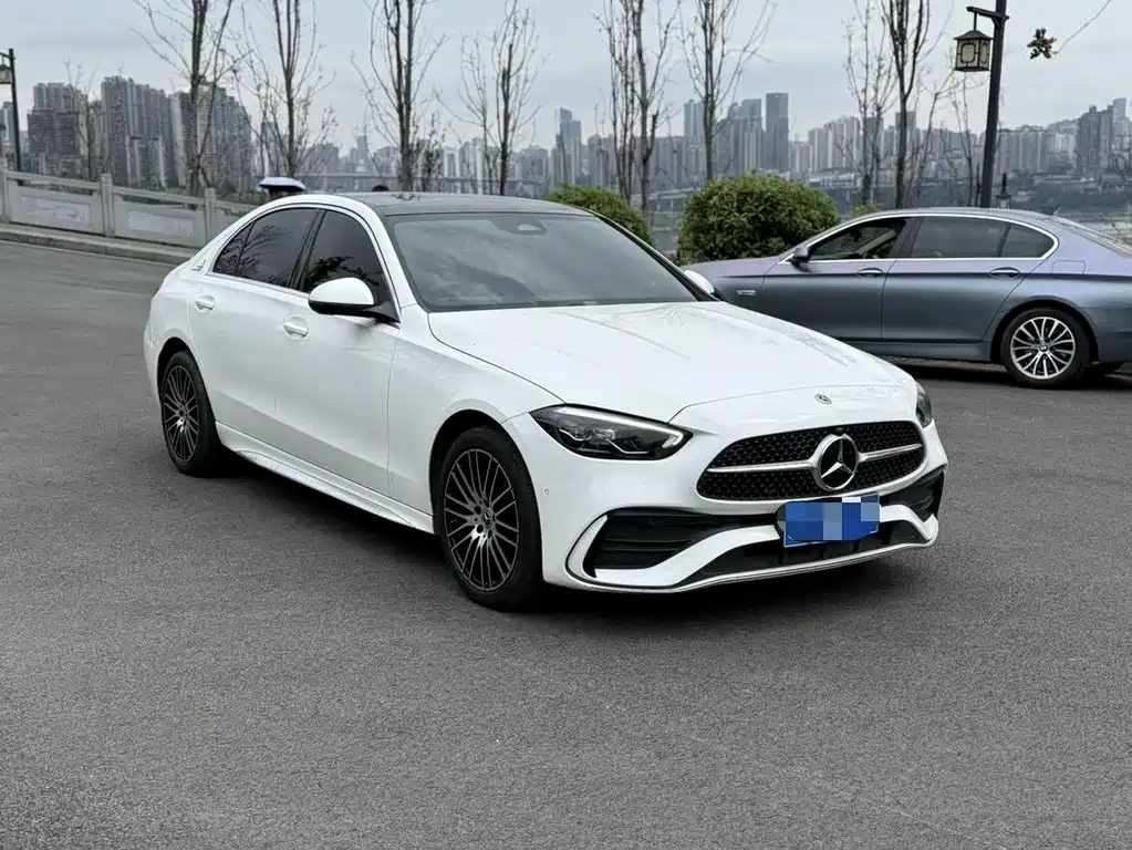 Mercedes-Benz C-Class 2023 — фото 3