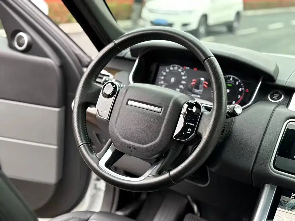 Land Rover Sport PHEV 2019 — фото 19