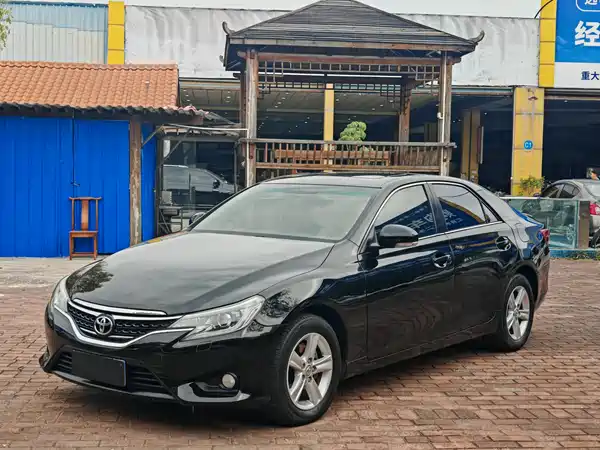 Toyota Reiz 2013