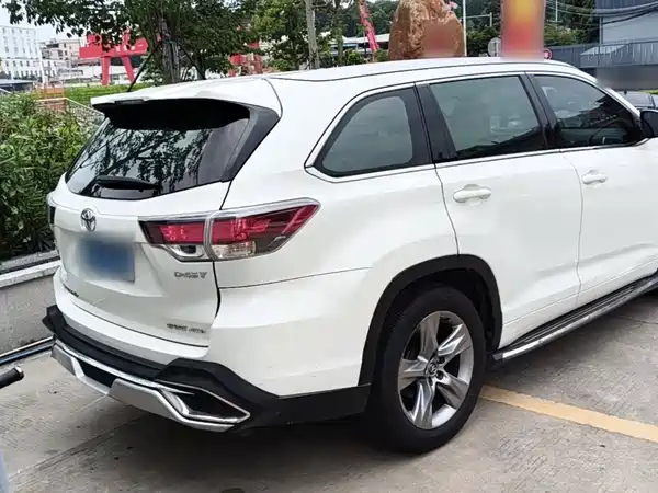 Toyota Highlander 2015