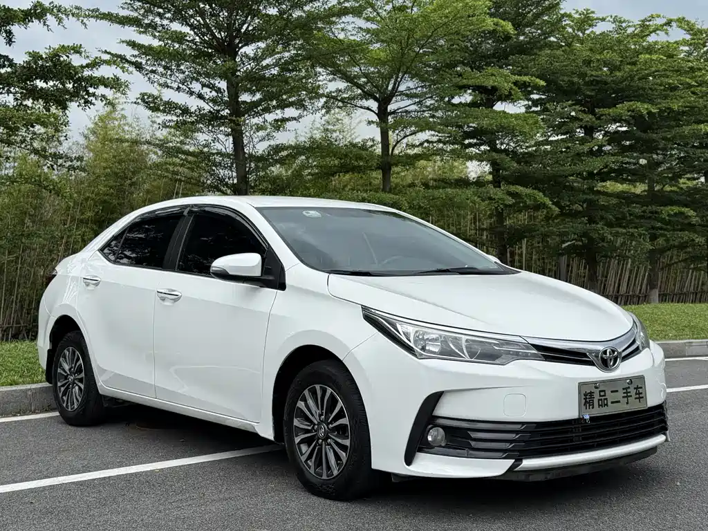 Toyota Corolla 2019 — фото 3