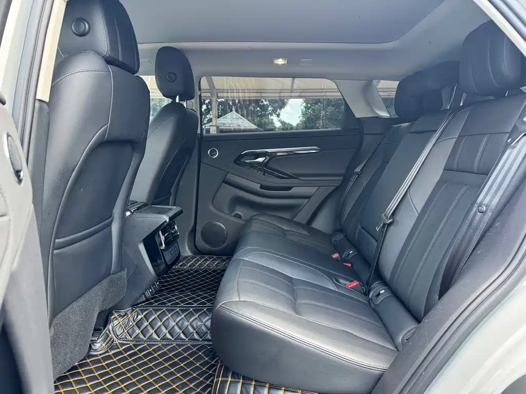 Land Rover Evoque PHEV 2022 — фото 6