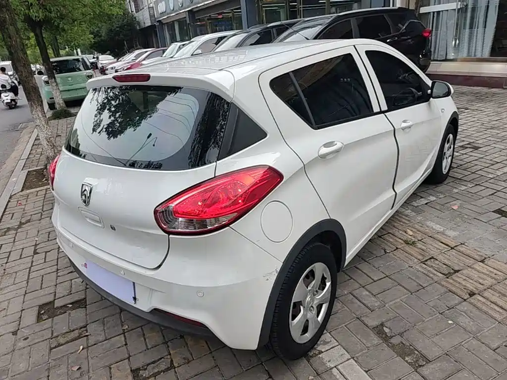 Baojun 310 2017
