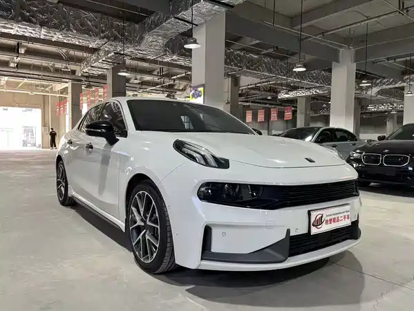 Lynk & Co 03 2022