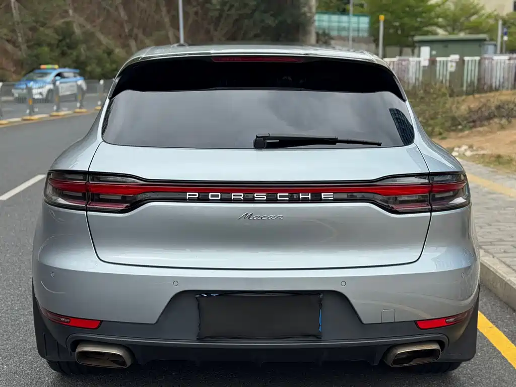 Porsche Macan 2020 — фото 15