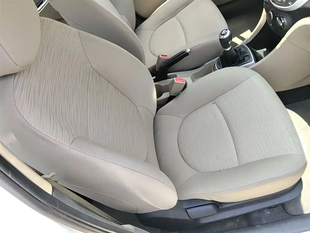 Hyundai Verna 2016 — фото 25