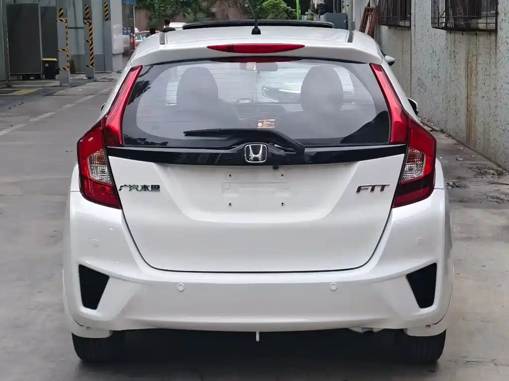 Honda Fit 2016 — фото 8