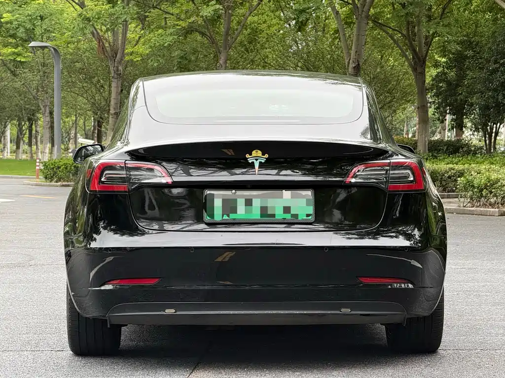 Tesla Model 3 2022 — фото 6