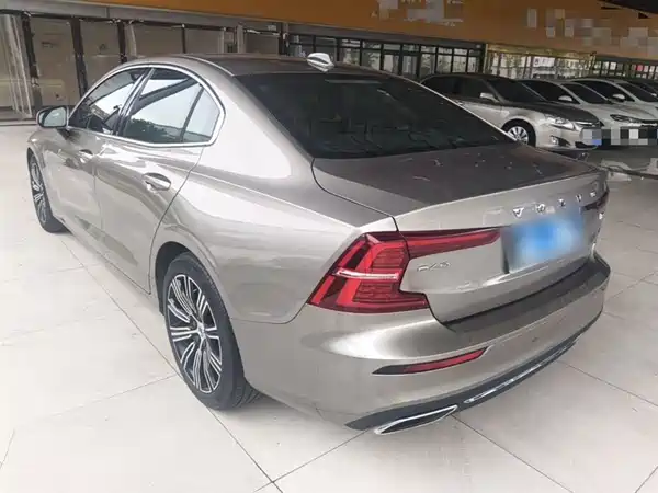 Volvo S60 2021