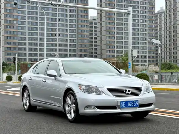 Lexus LS 2006