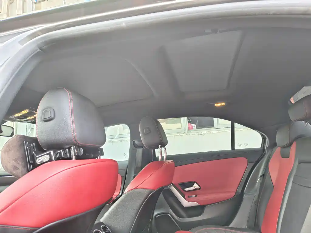 Mercedes-Benz A-Class AMG 2022 — фото 11