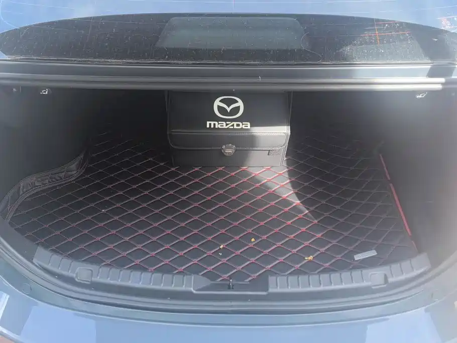 Mazda 3 Angkesela 2024